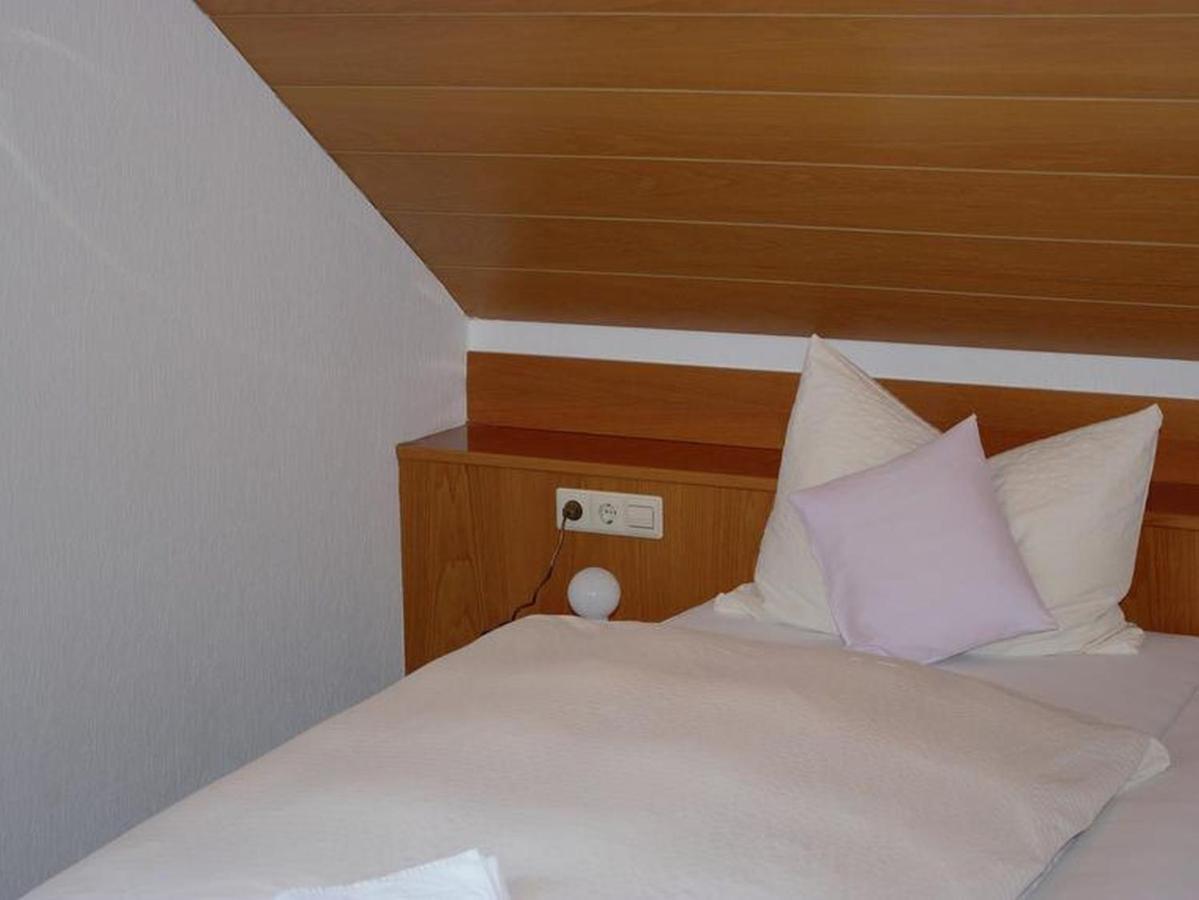 Hotel Garni Silberdistel Lauterstein Екстериор снимка