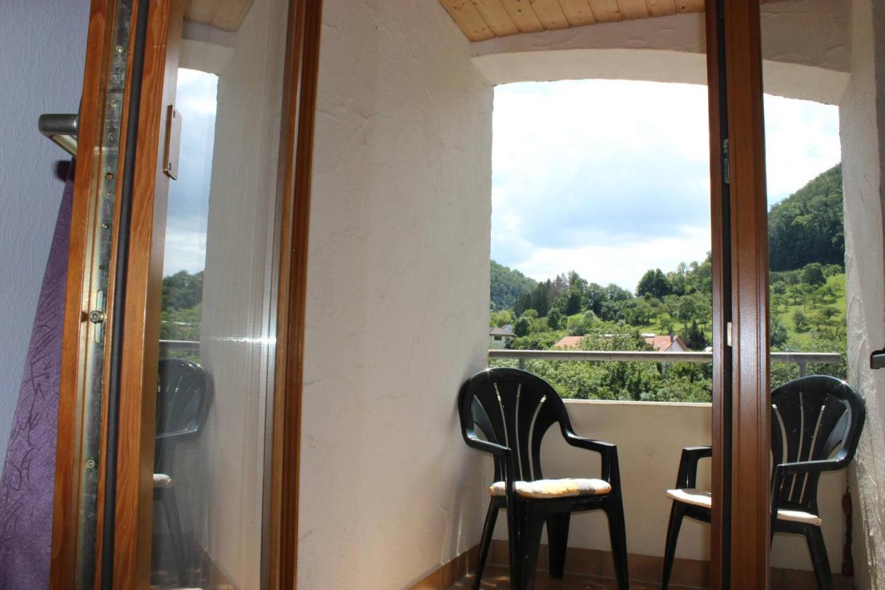 Hotel Garni Silberdistel Lauterstein Екстериор снимка